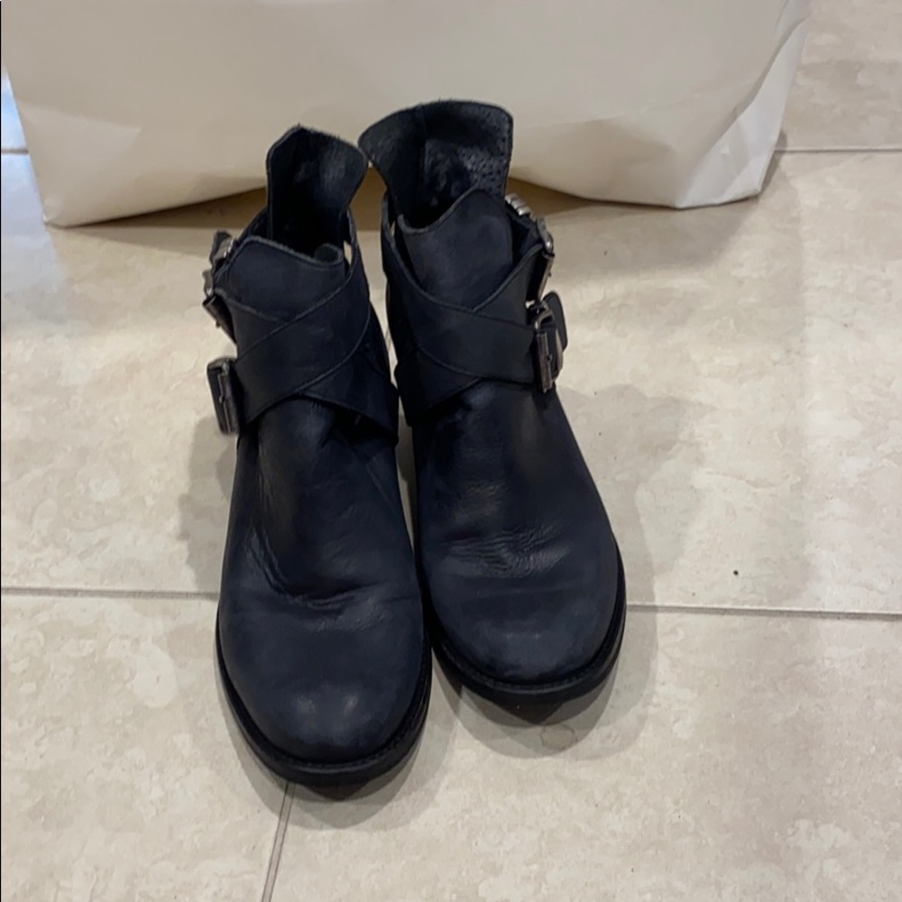 Steve Madden boots